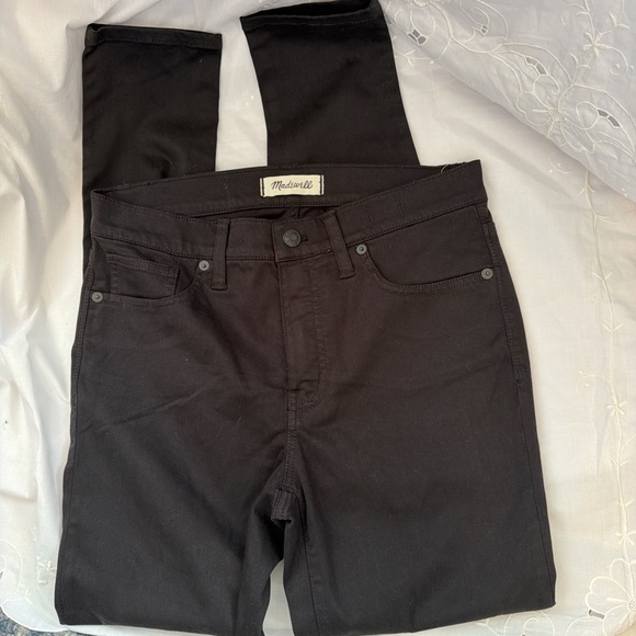 Madewell Pants - Madewell black size 28 “9” high rise” skinny cropped jeans #denim #highwaisted